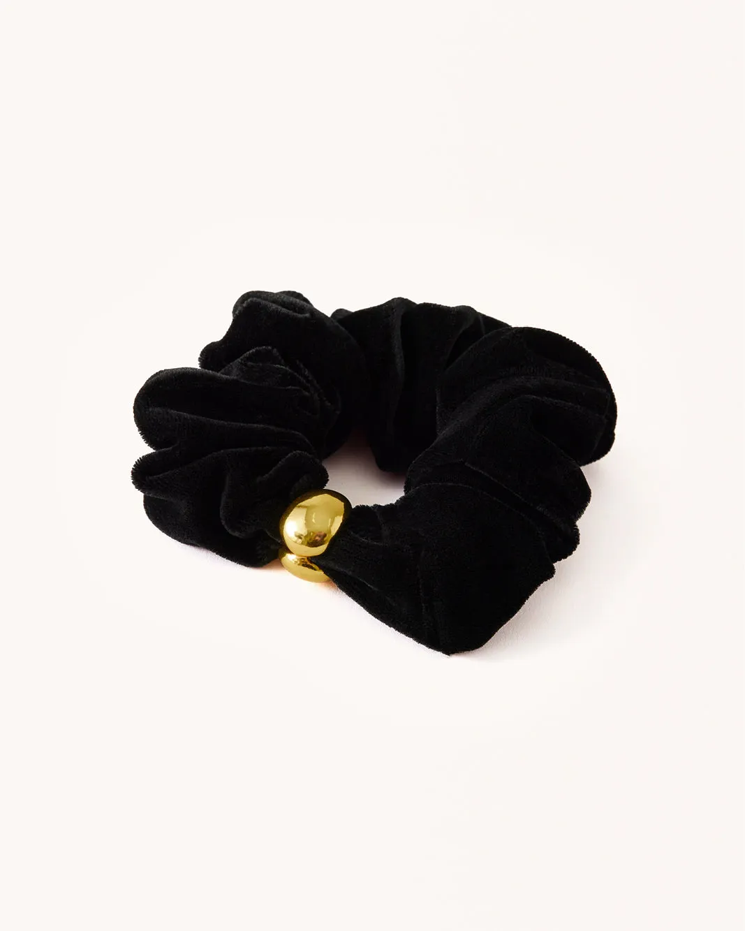 AUGUST SCRUNCHIE - BLACK