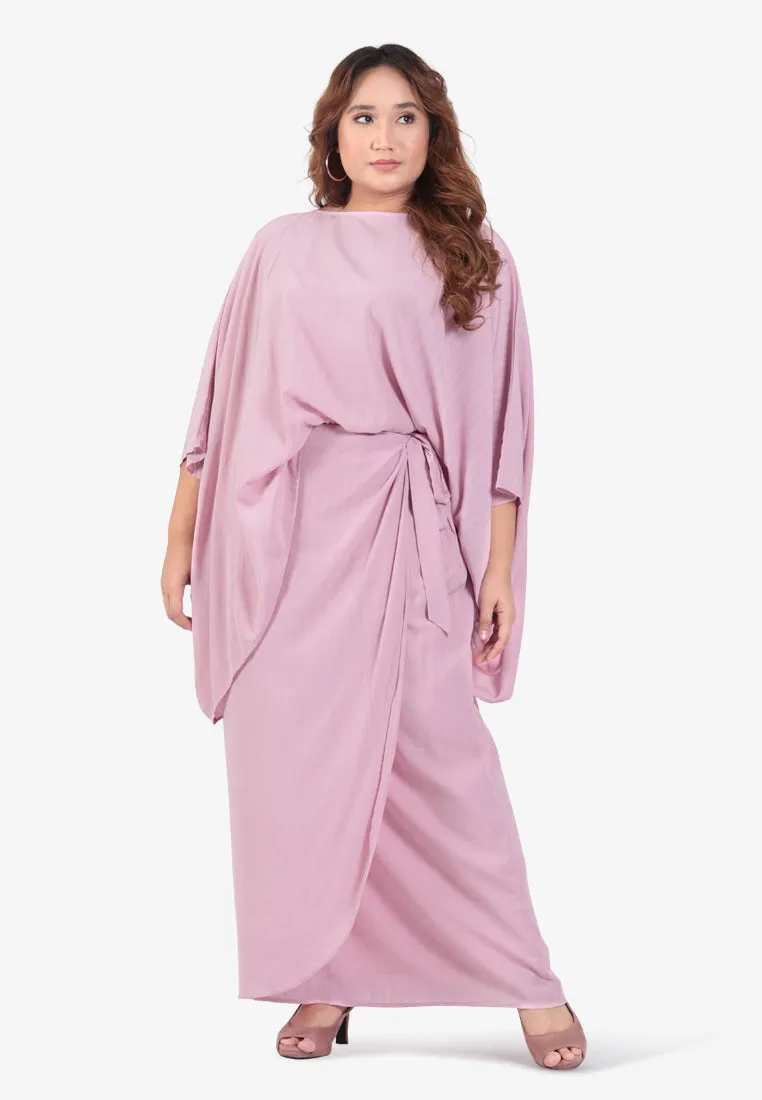 Casyida Raya Minimalist Kaftan Kurung Set - Light Pink