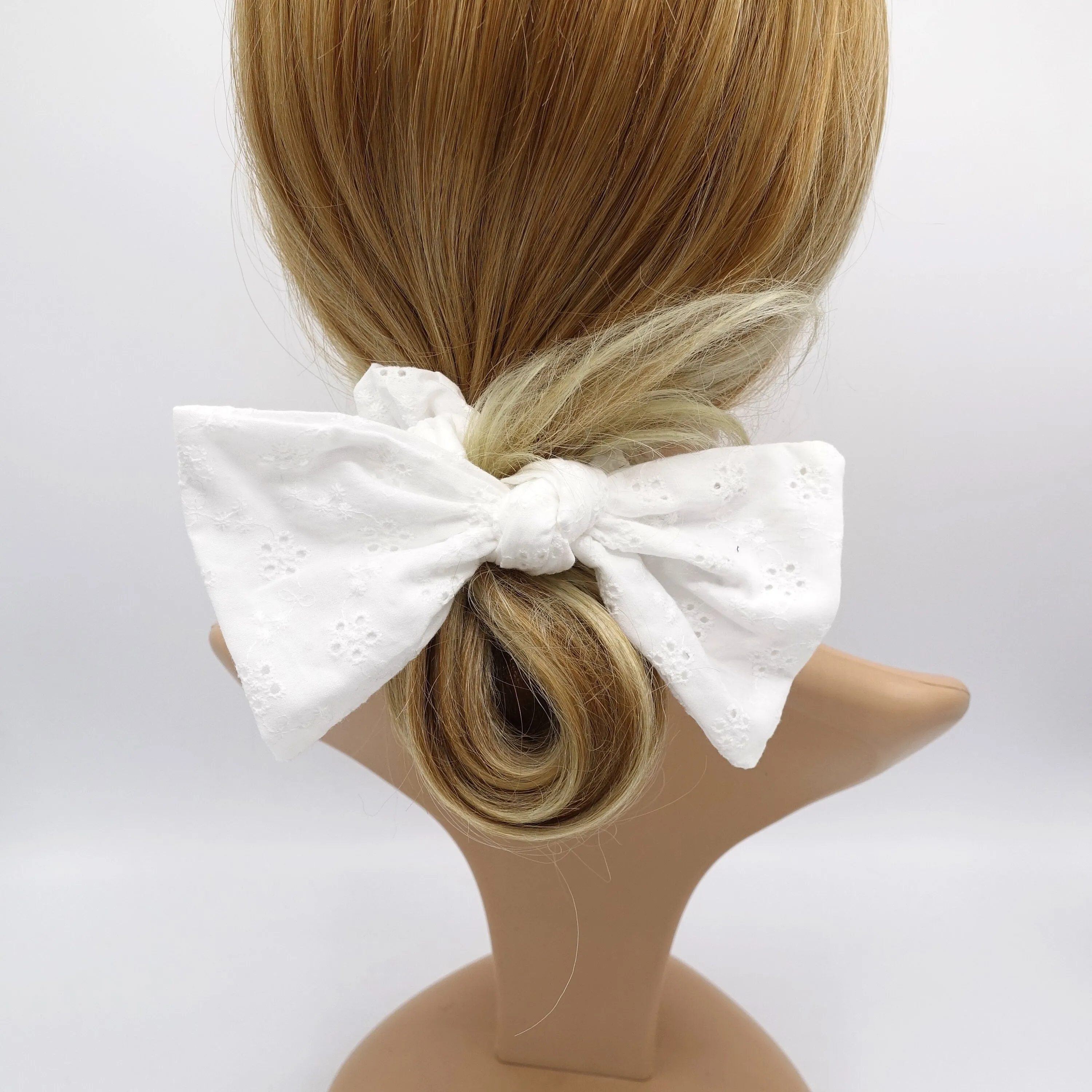 cotton eyelet bow scrunchies