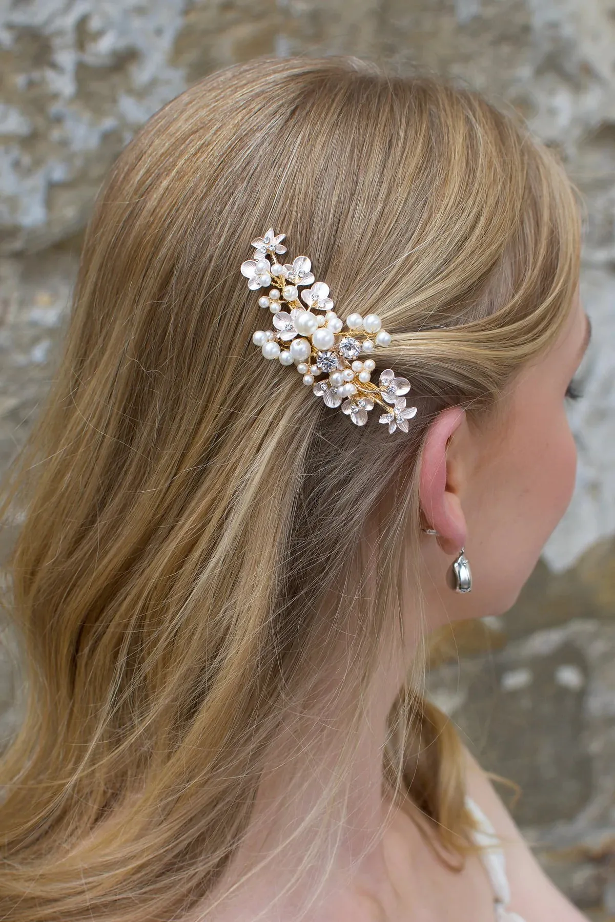 Leah - Dainty Pearl & Crystal Bridal Hair Clip