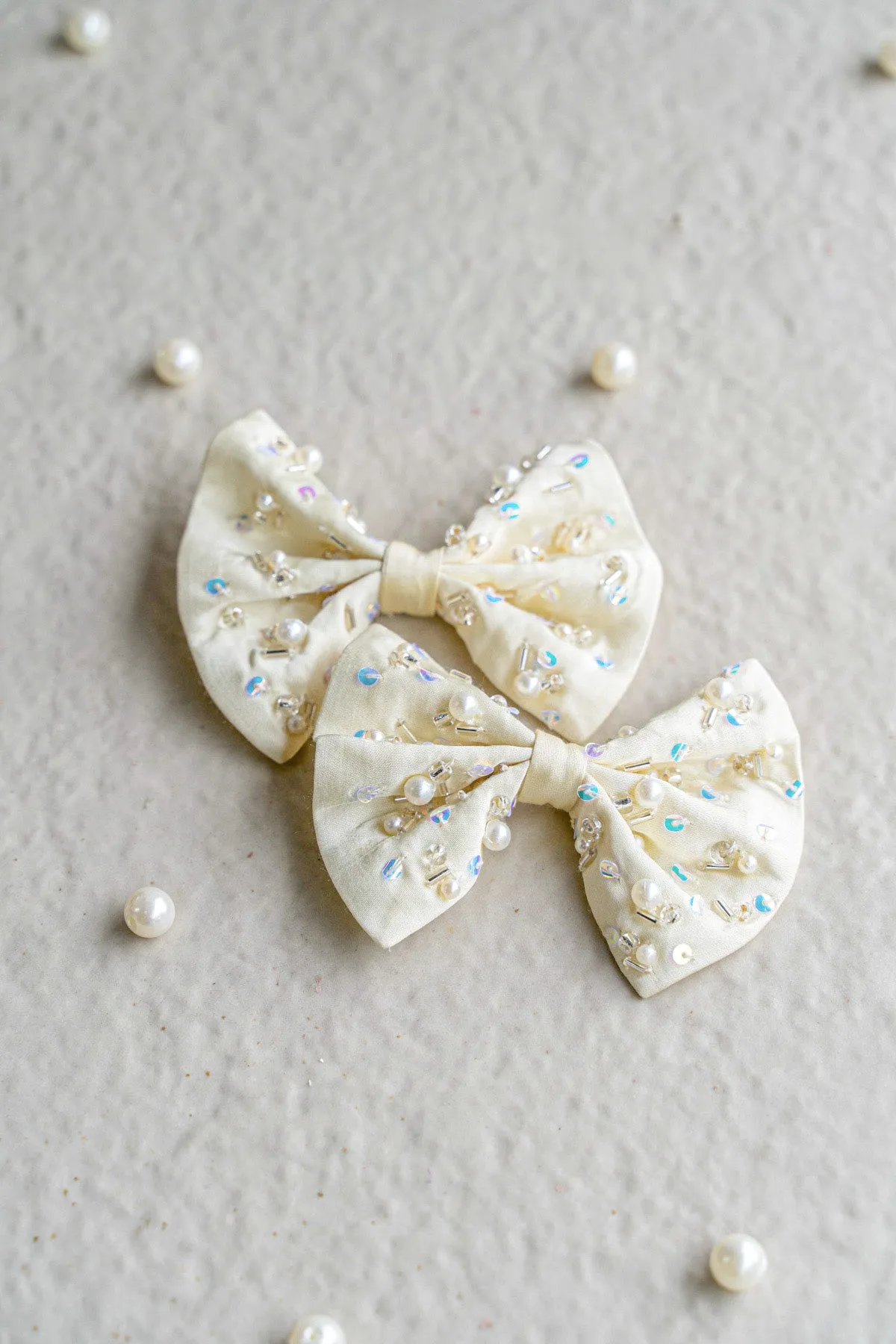 Lumina - Pearl White Hairclips Set of 2